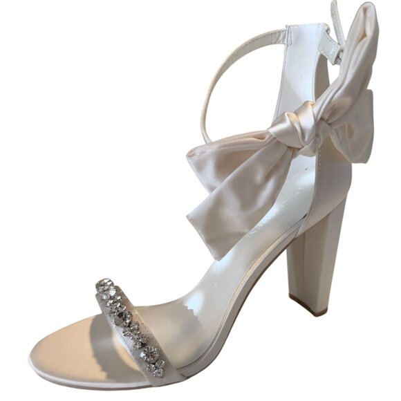 Oleg Cassini Shoes - Oleg Cassini Melania Ivory Bow Detail Ankle Buckle Rhinestone Heels Size 7 NIB